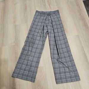 Rare Vintage 90s Minimalist Halfmoon Vancouver GreyPlaid Pleated Trousers L/XL